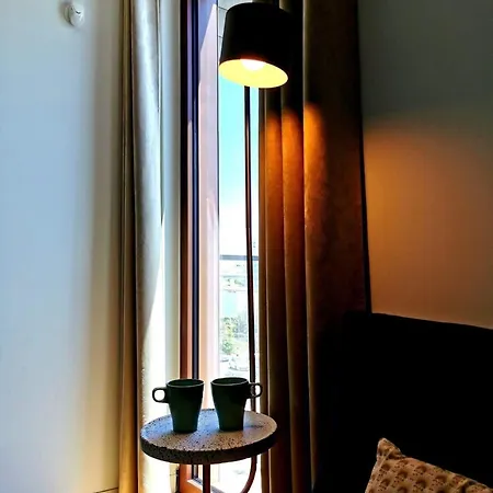 Main Avenue Apartment